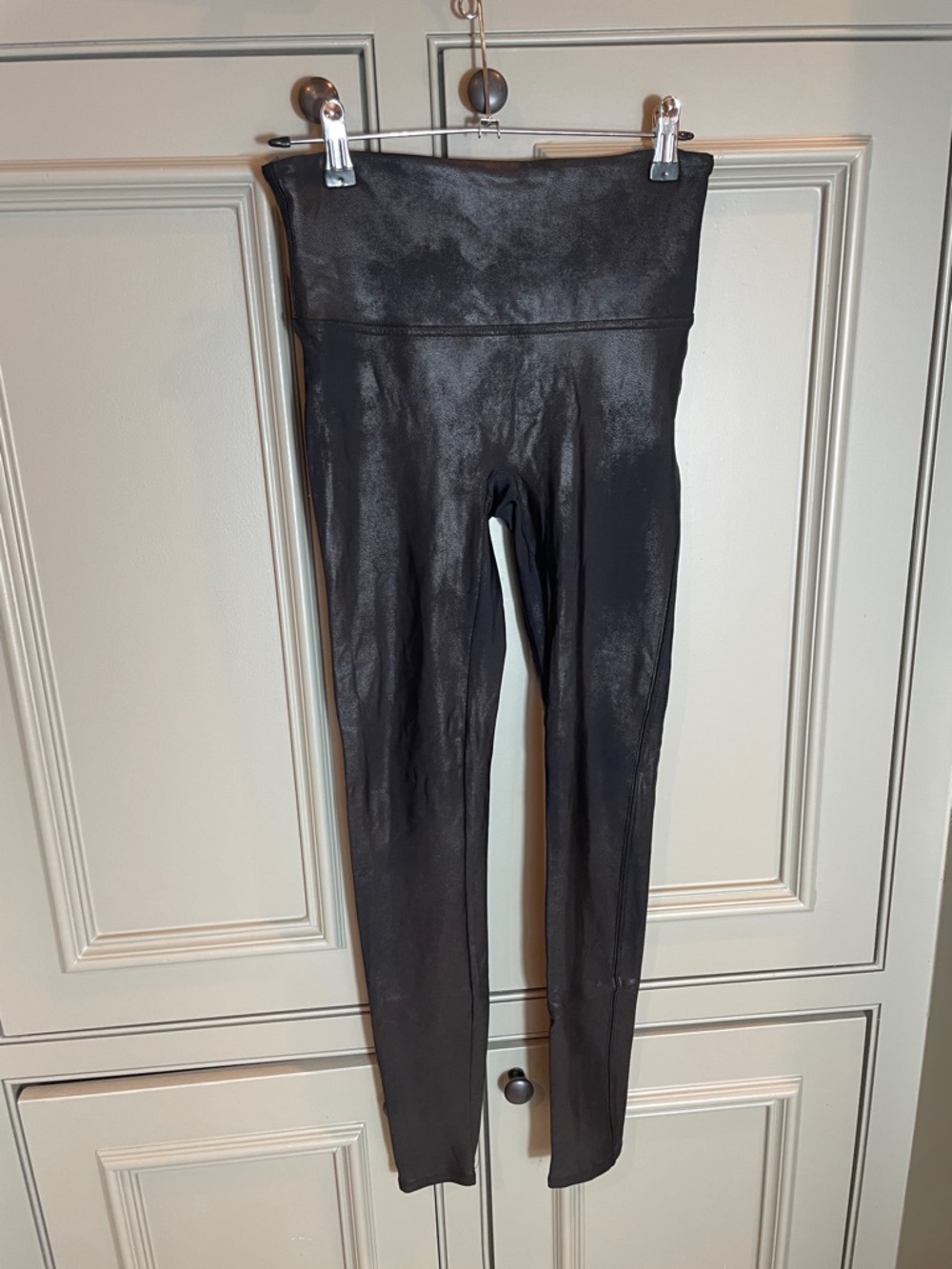 SPANX Leather Metallic Looking Trendy Black High-Rise Leggings
